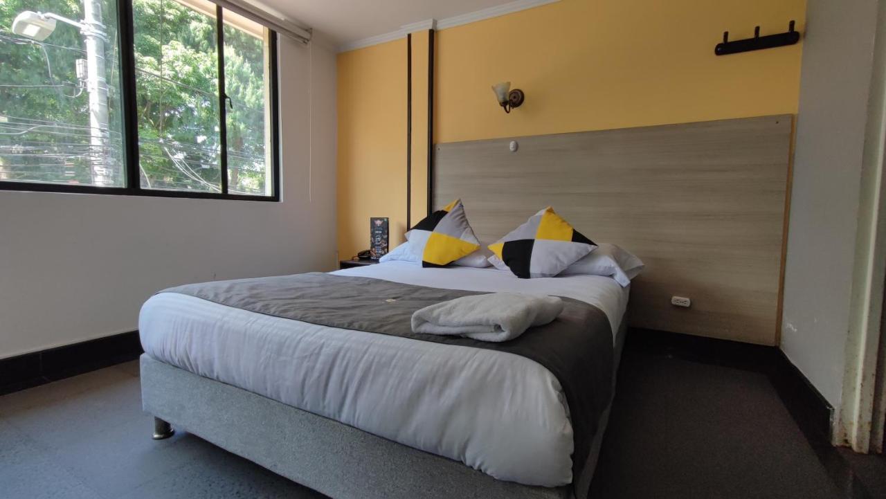 Hotel Rivera Deluxe - Bogota — Photos 1